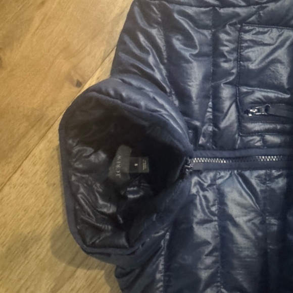 J. Crew lightweight puffer jacket B3903 size small NAVY BLUE EUC like new - Picture 3 of 3